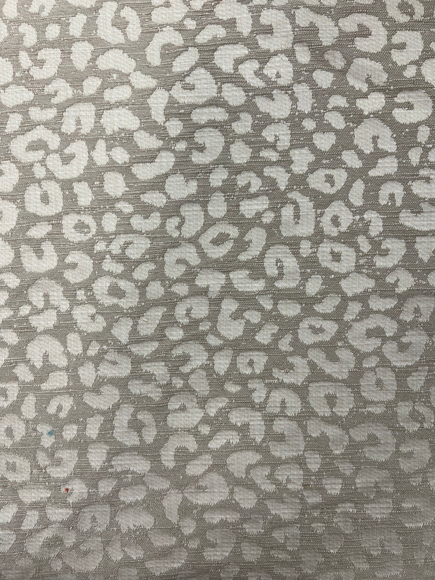 Lelièvre, Fauve - Perle